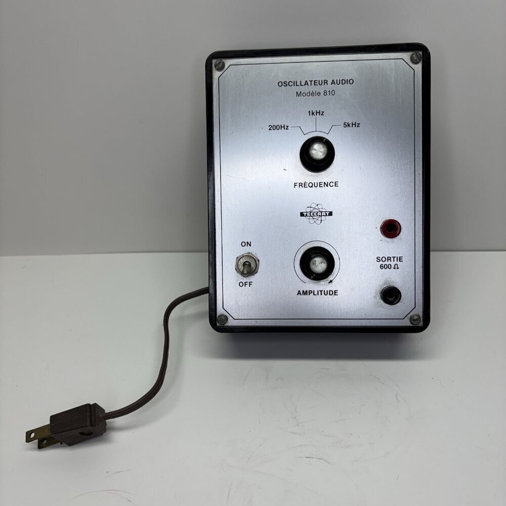 Vintage TECCART Audio Oscillator Model 810 5kHz 600 Ohm Ω Lab Gear UNTESTED‎